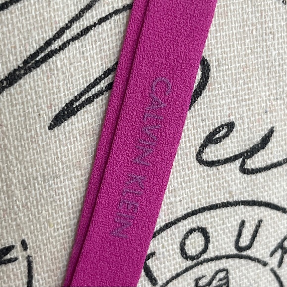 Calvin Klein Fuchsia Padded Lace Bra 36 C - Picture 14 of 15